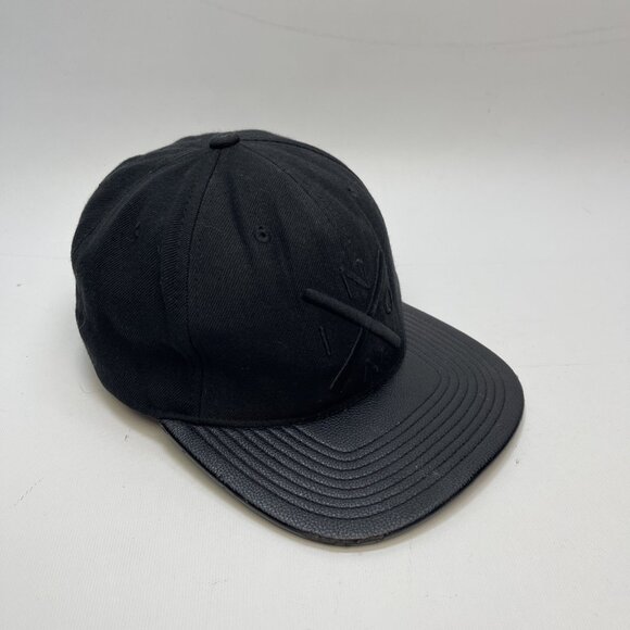 Nixon Embroidery logo Classic Snapback Triple Black Leather front Skate Surf Y2K - Picture 2 of 12